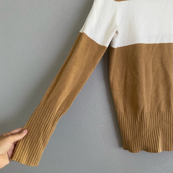 French Connection Sweater Size Medium Turtleneck Colorblock Tan White Neutral - Picture 4 of 9